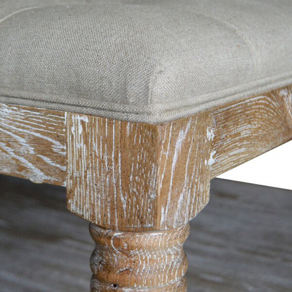 Tufted ottomaanit