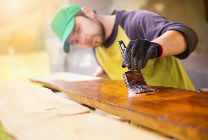 Advantages of Using Oil for Wood Furniture